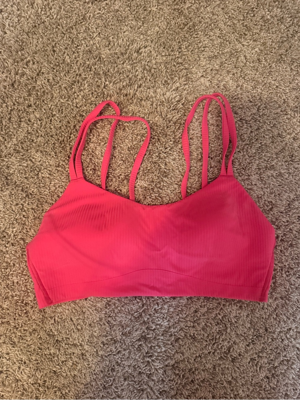 Lululemon hot pink sports bra